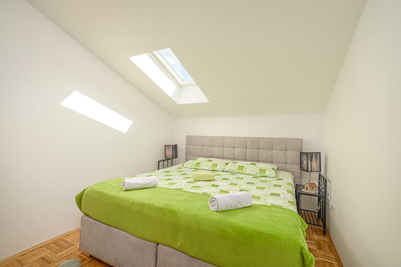 Music House Apartment Novalja