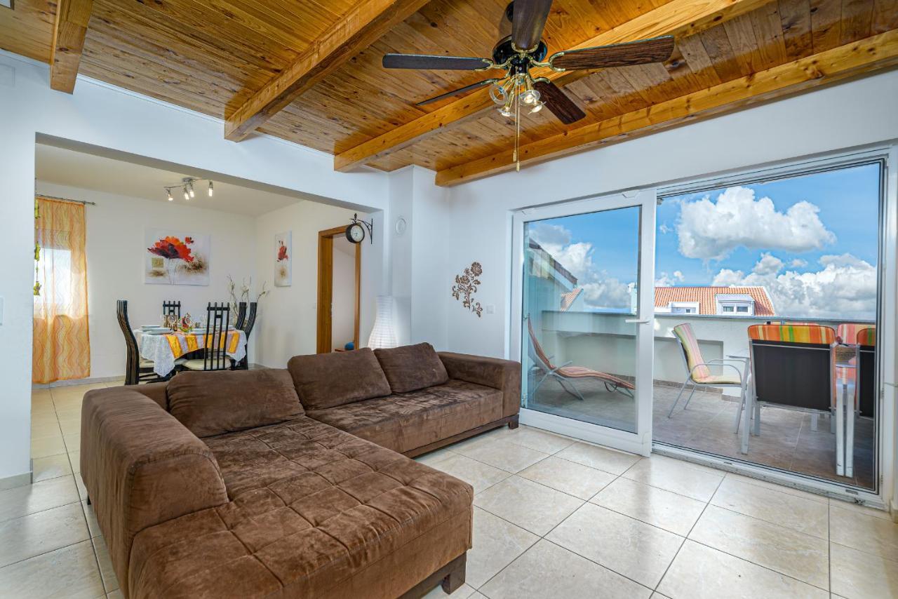 Music House Apartment Novalja